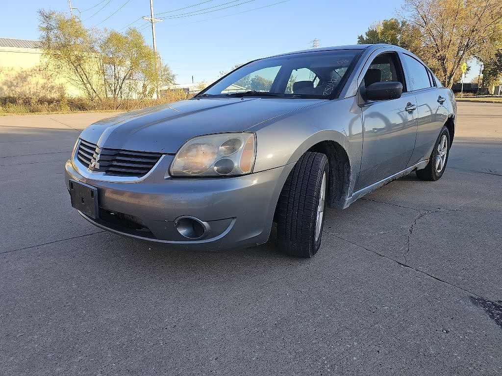 Mitsubishi Galant
