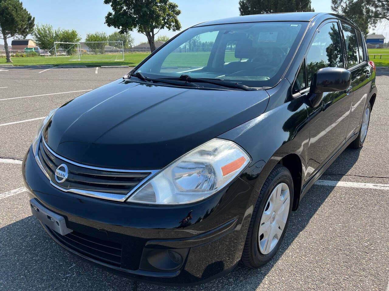 2011 NISSAN Versa