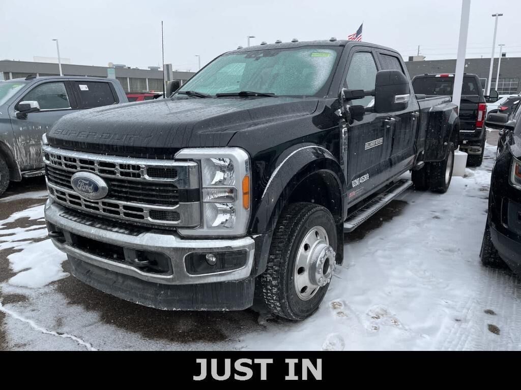 2023 FORD F-450