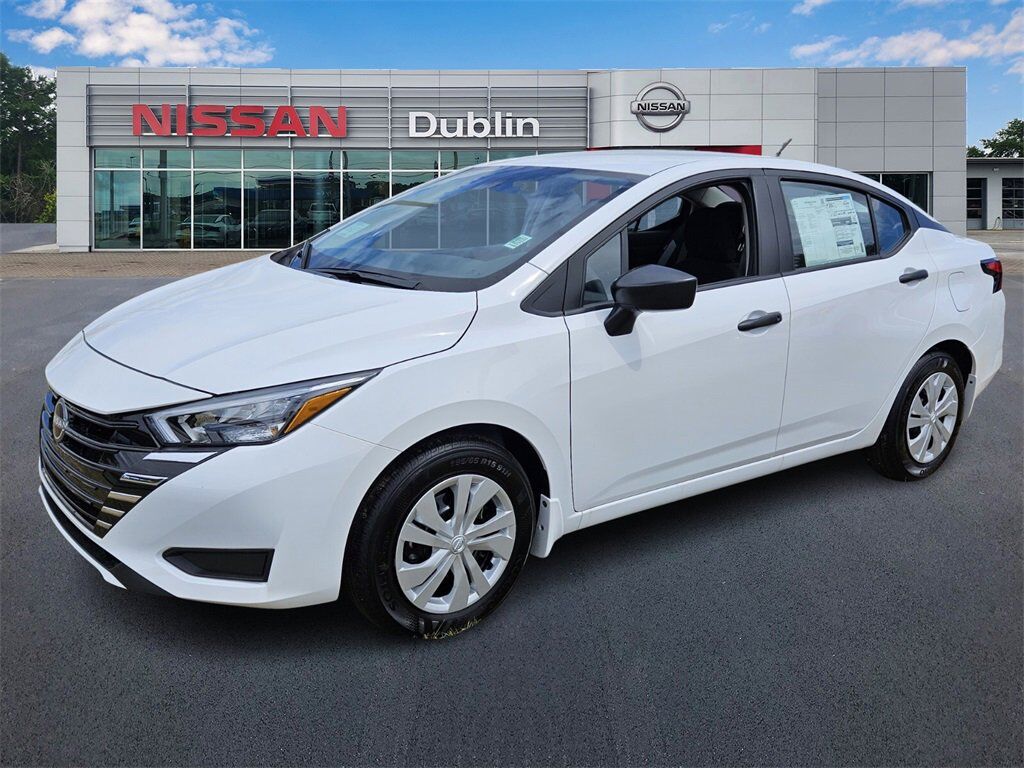 2025 NISSAN Versa