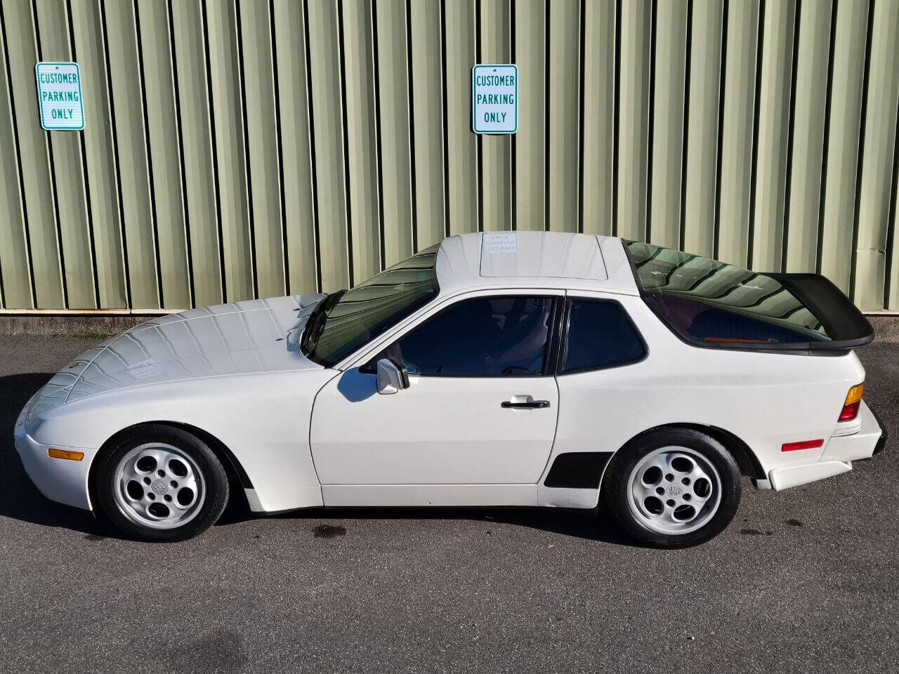 1987 PORSCHE 944
