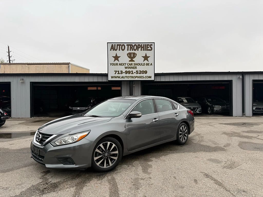 2017 NISSAN Altima