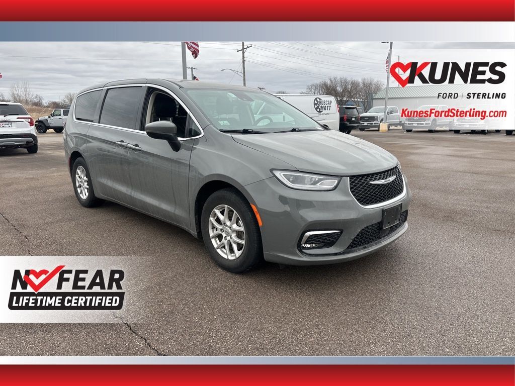 2023 CHRYSLER Pacifica
