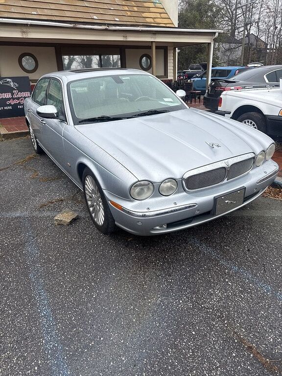 2006 JAGUAR XJ
