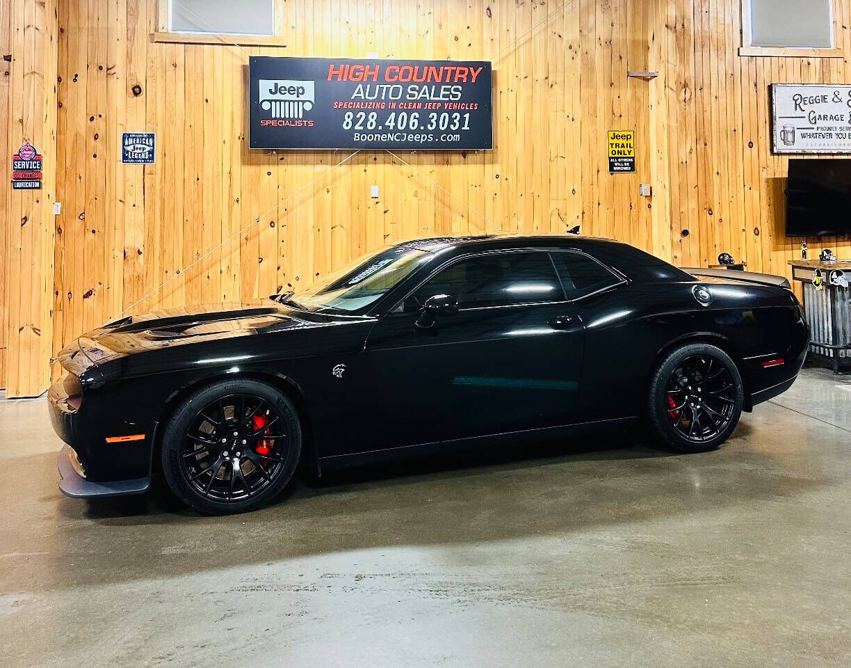 2016 DODGE Challenger