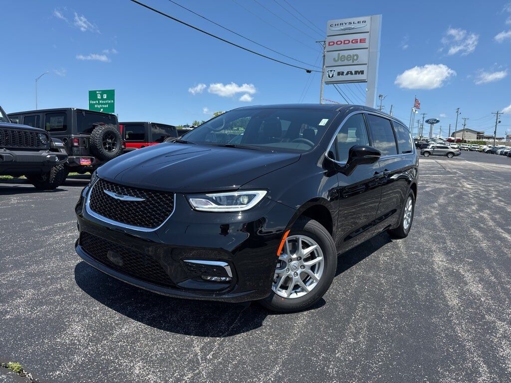 2025 CHRYSLER Pacifica