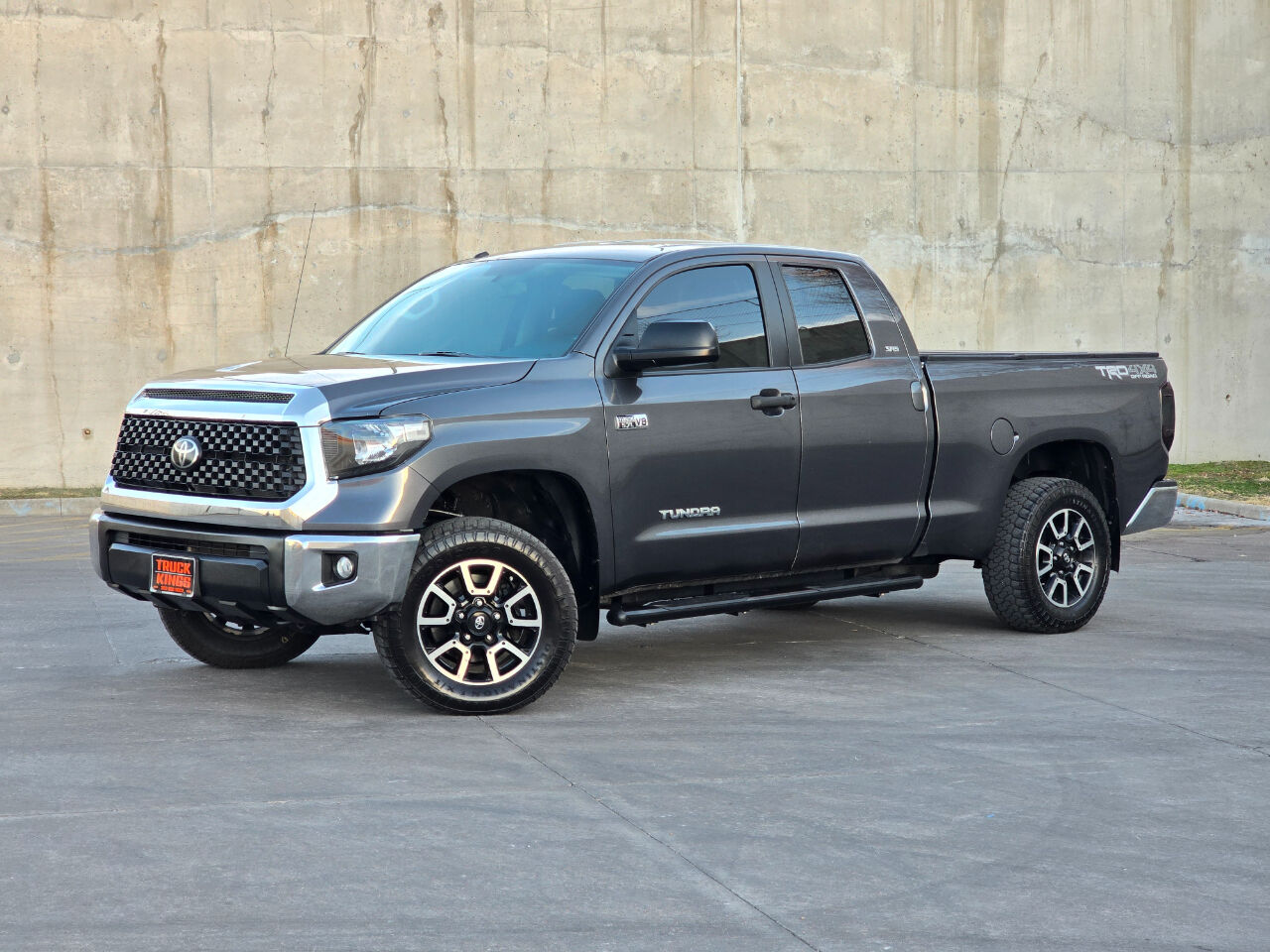 2017 TOYOTA Tundra
