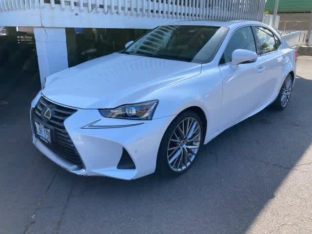 2018 LEXUS IS