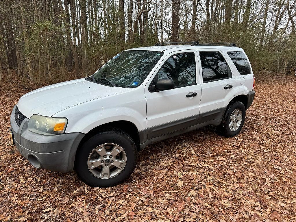 2005 FORD Escape