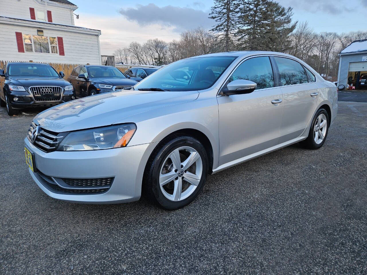 2012 VOLKSWAGEN Passat