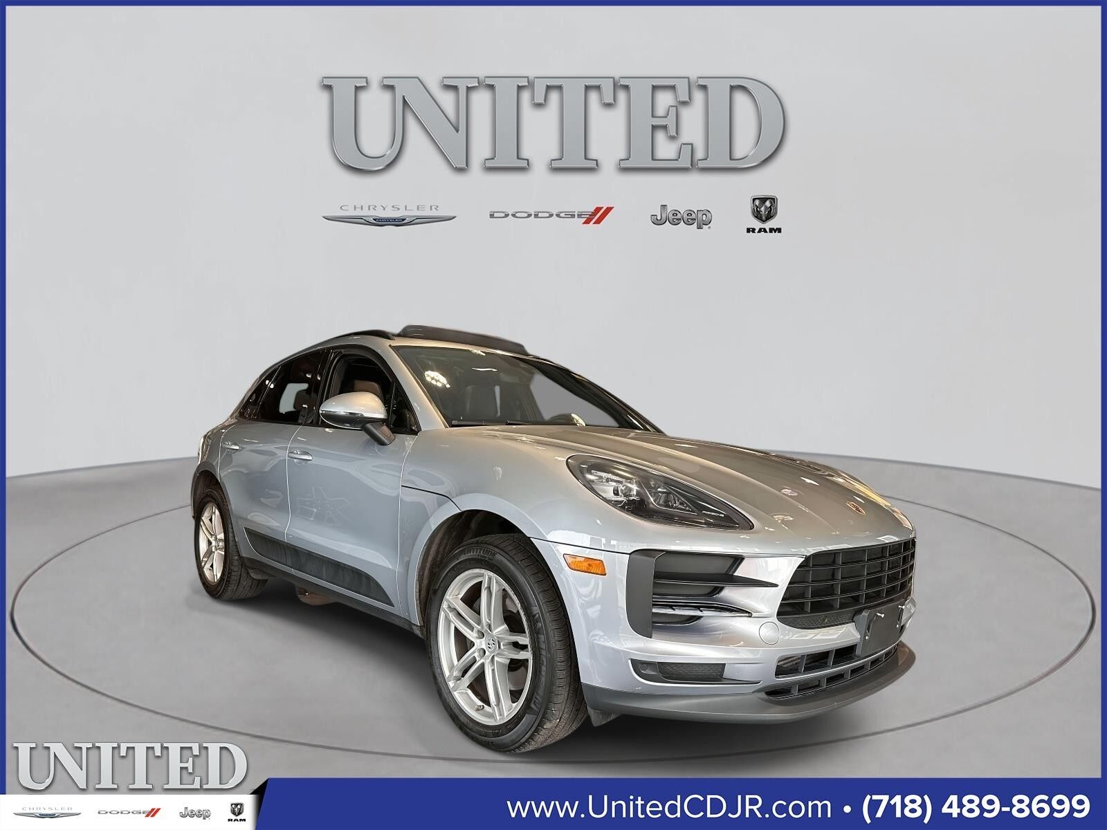 2020 PORSCHE Macan