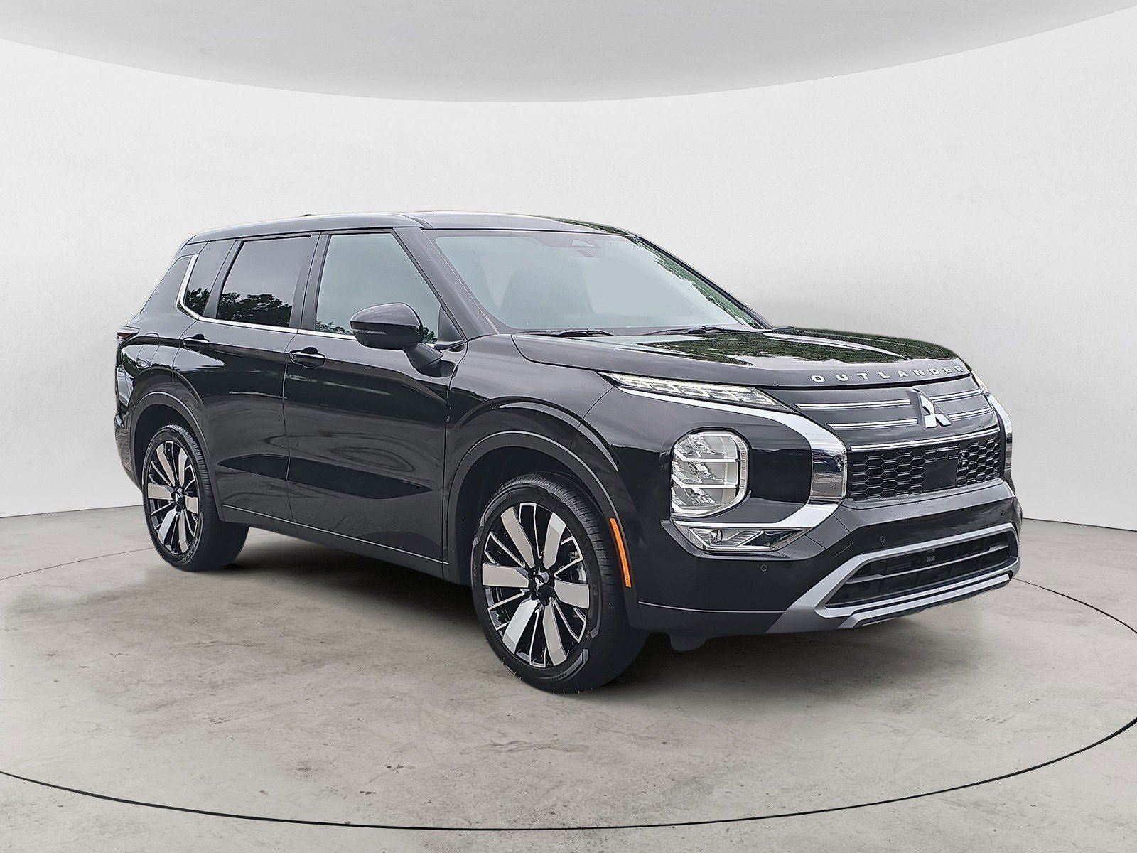 2025 MITSUBISHI Outlander