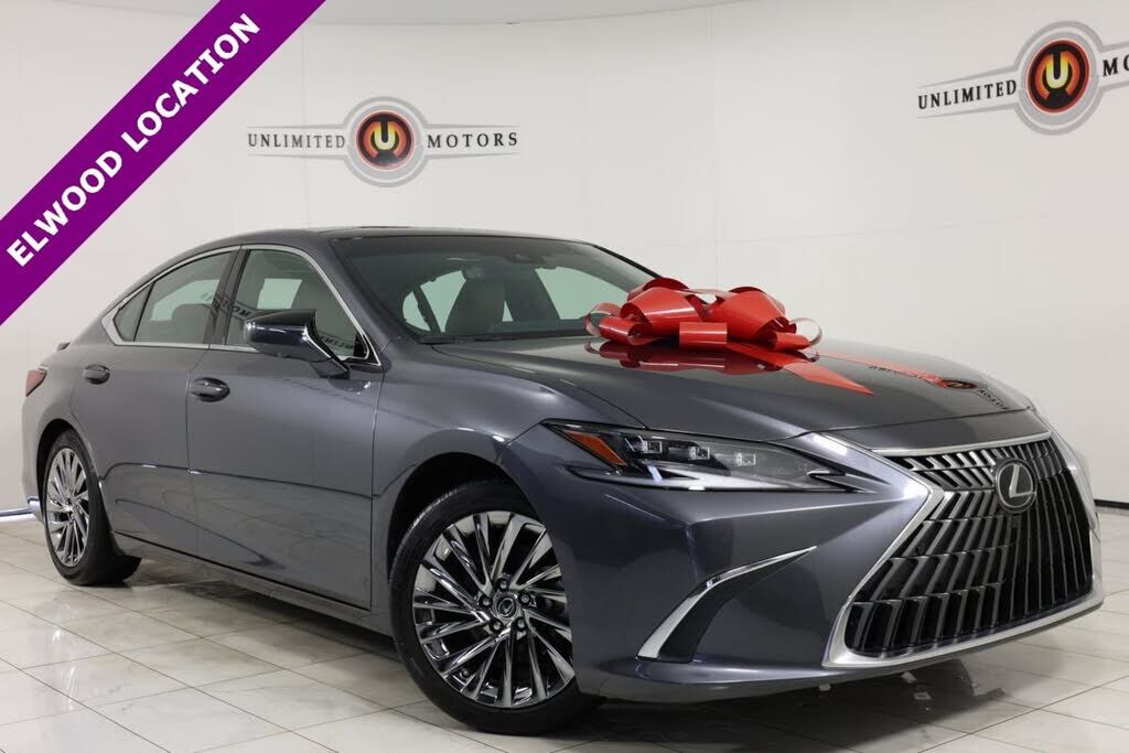 2024 LEXUS ES