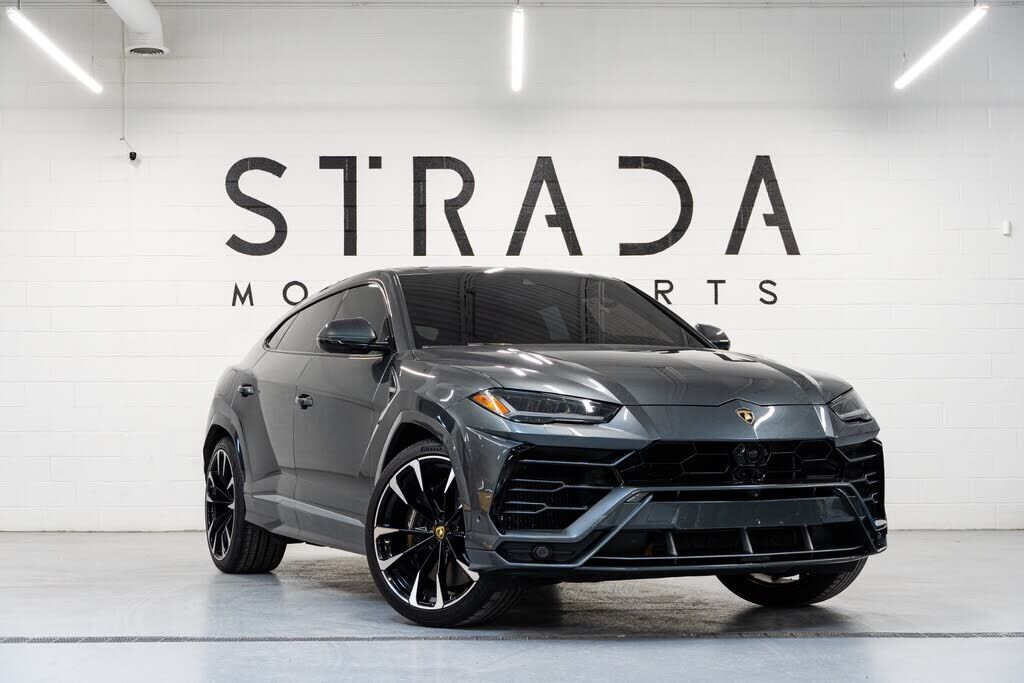 2019 LAMBORGHINI URUS