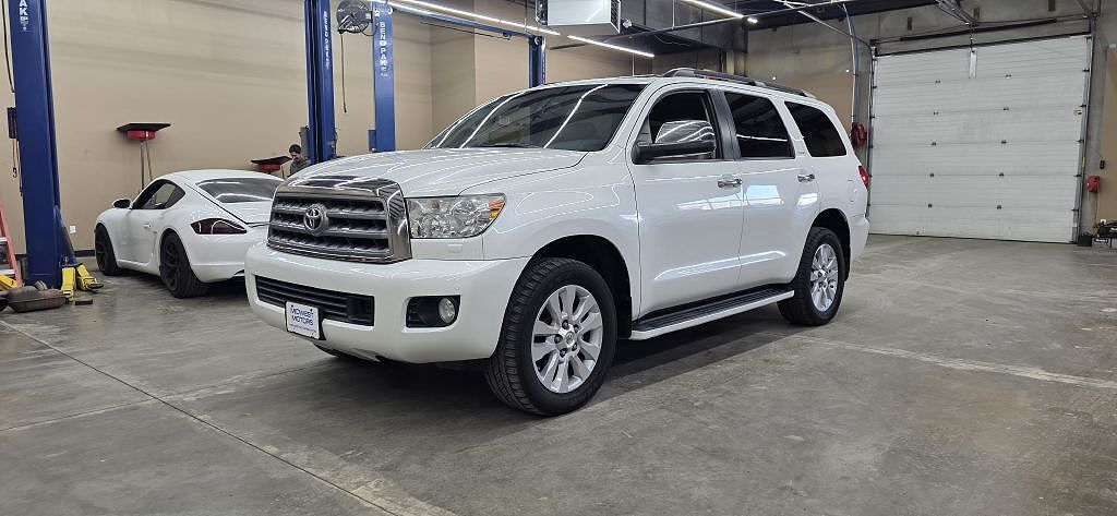 2017 TOYOTA Sequoia
