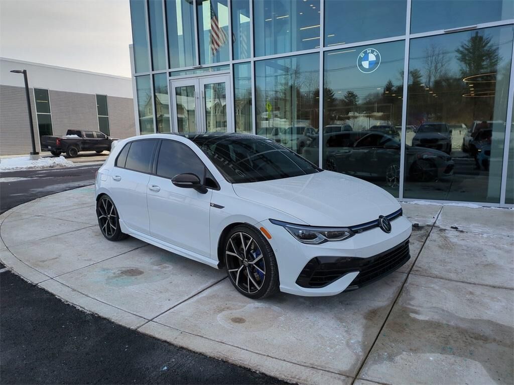 2022 VOLKSWAGEN Golf