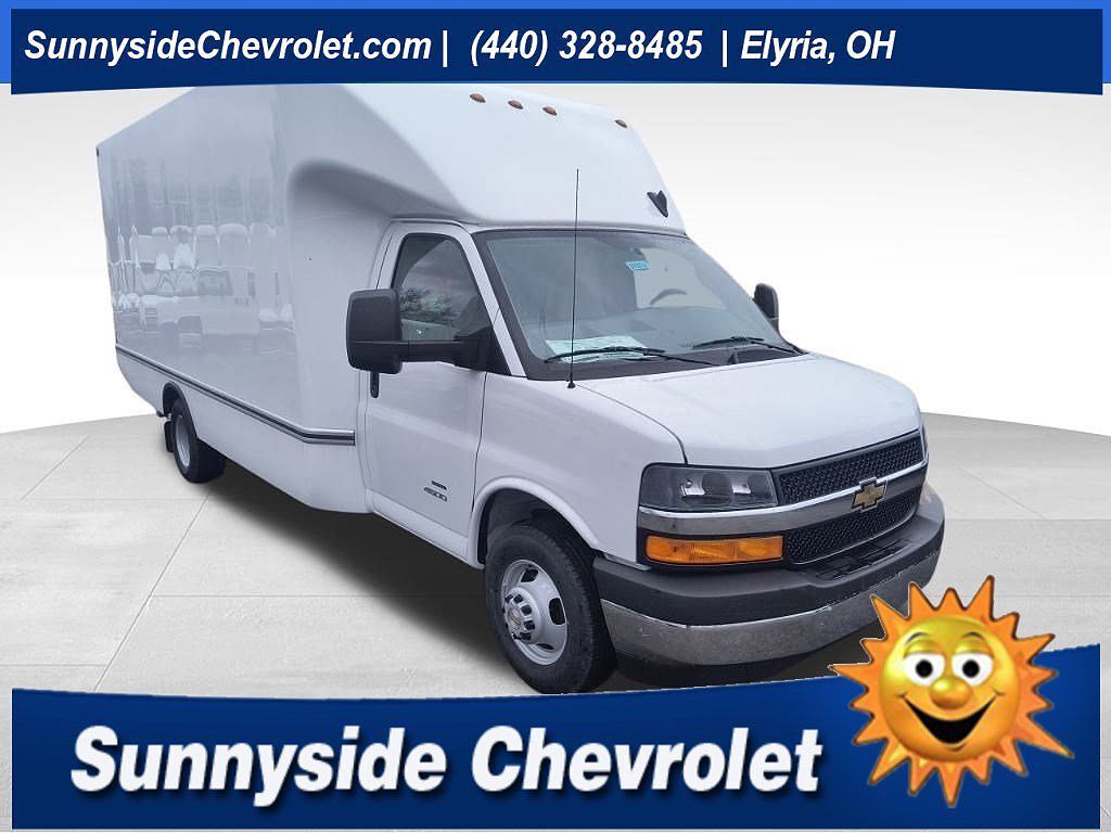 2025 CHEVROLET Express
