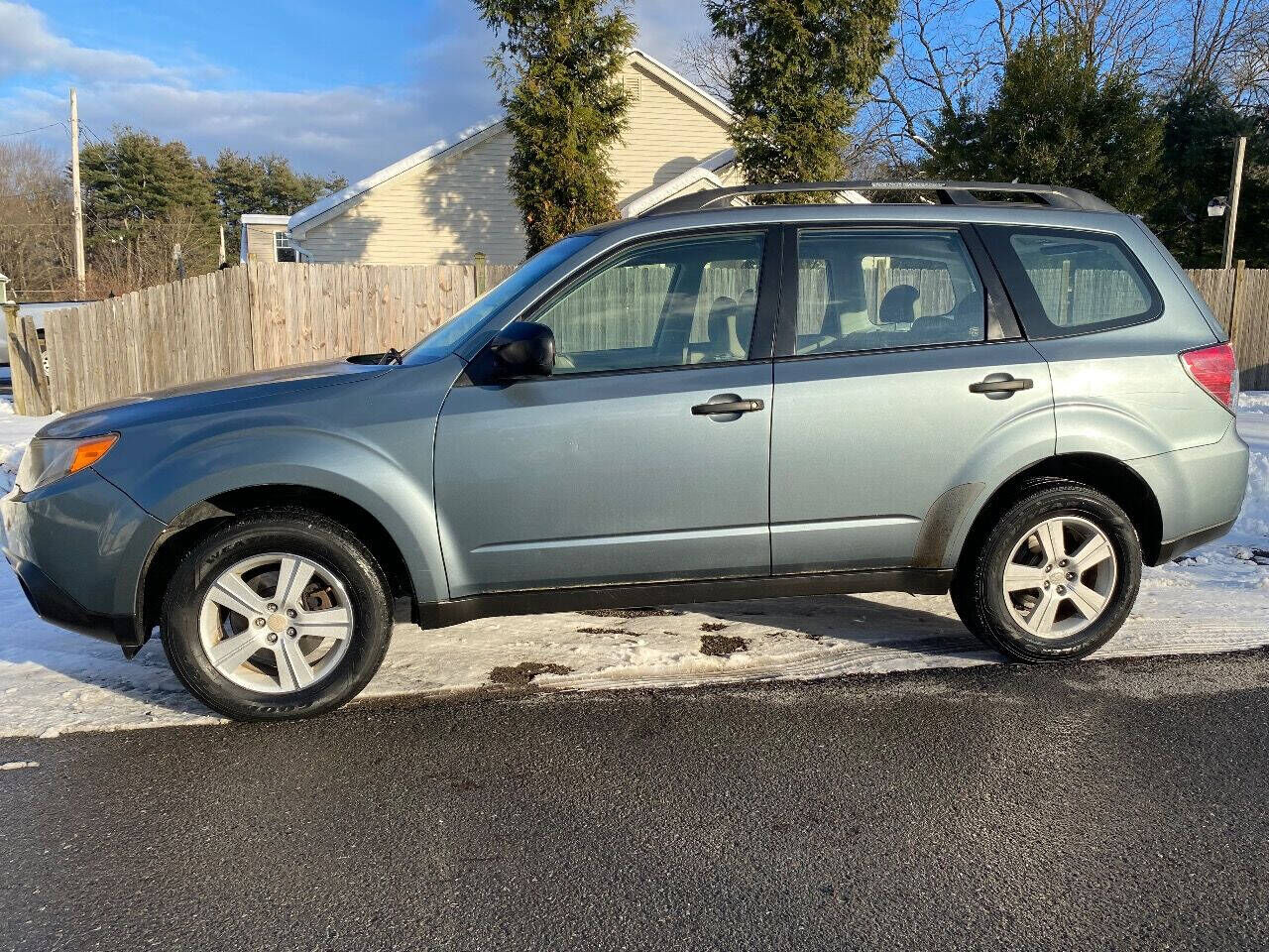2010 SUBARU Forester