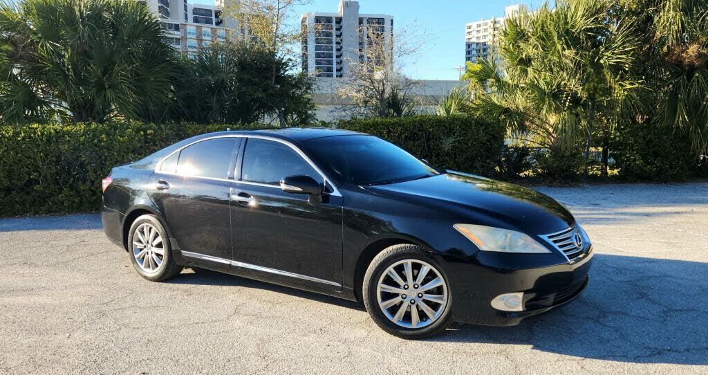 2011 LEXUS ES