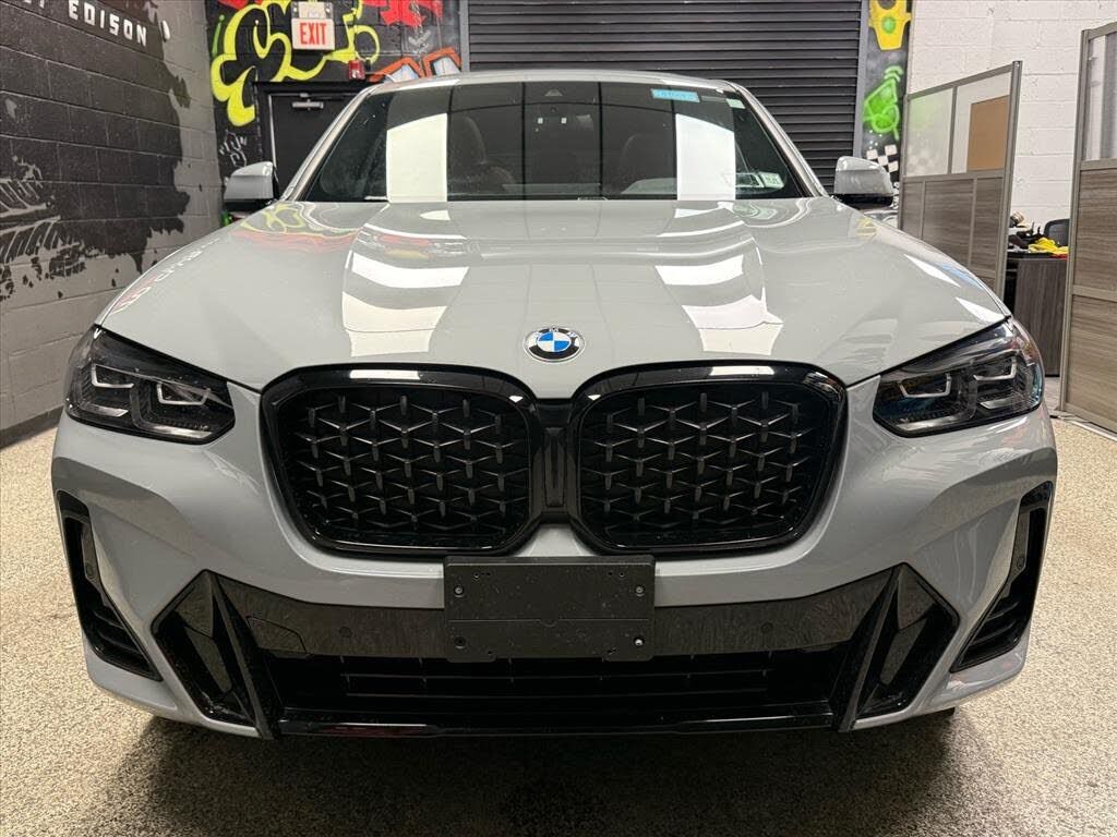 2023 BMW X4