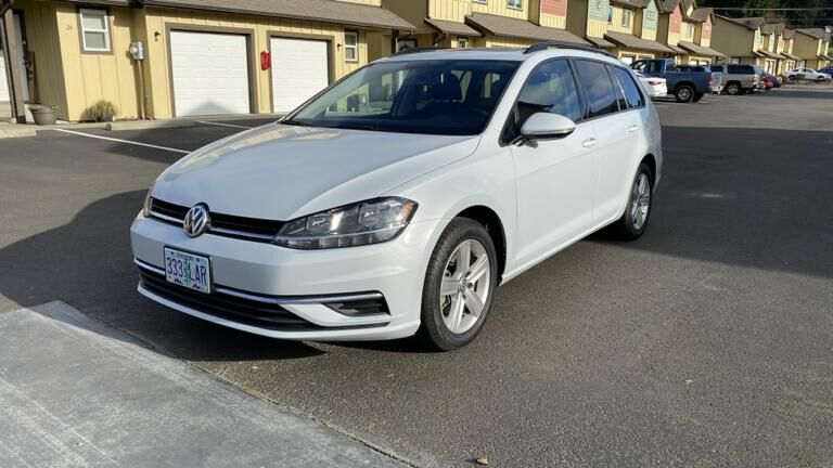 2018 VOLKSWAGEN Golf SportWagen