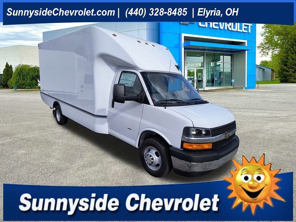 2025 CHEVROLET Express