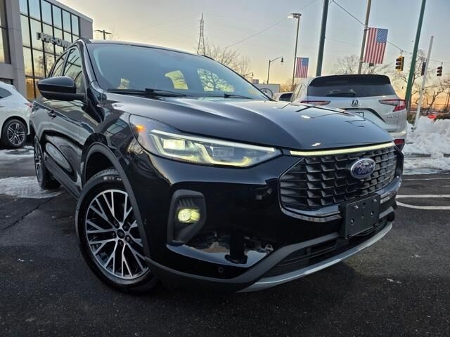 2023 FORD Escape