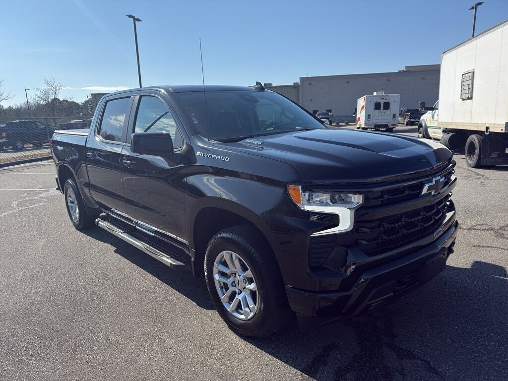 2025 CHEVROLET Silverado