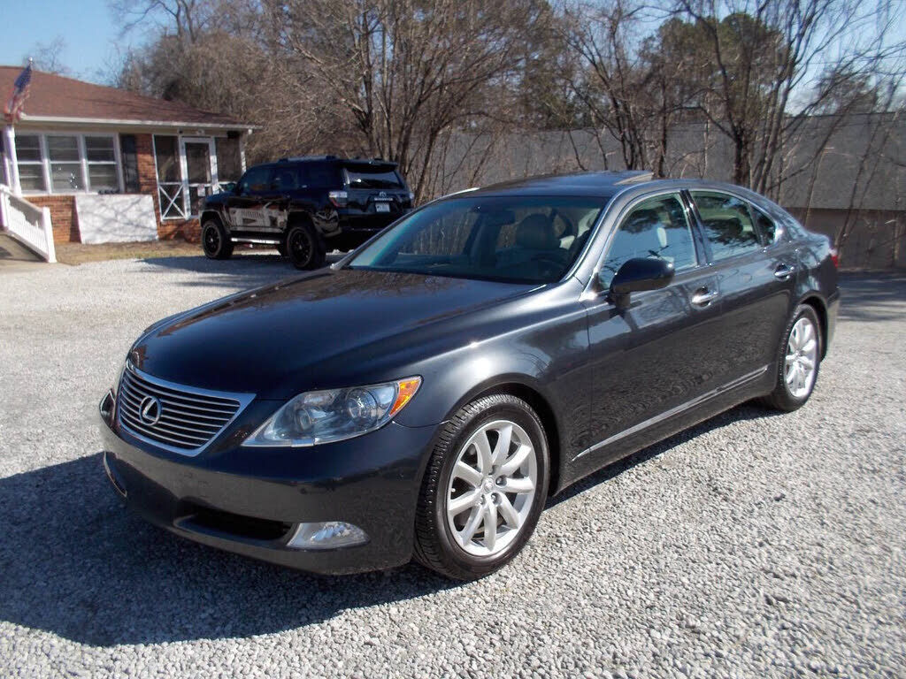 Lexus LS