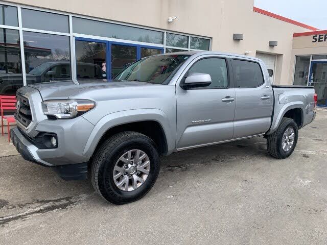 2017 TOYOTA Tacoma