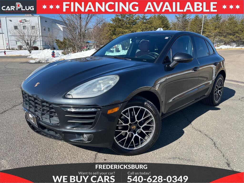 2017 PORSCHE Macan