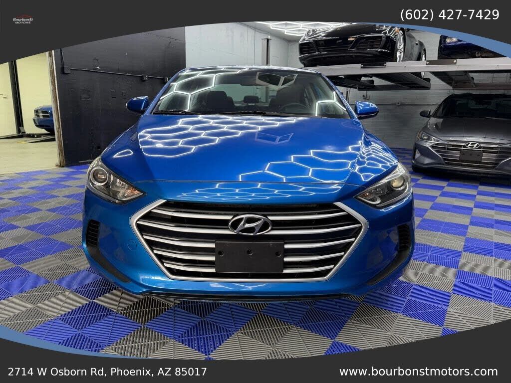 2017 HYUNDAI Elantra