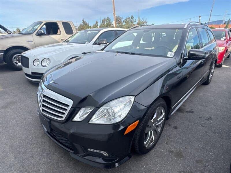 2011 MERCEDES-BENZ E-Class