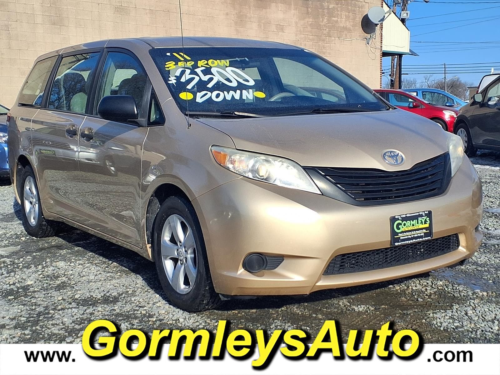 2011 TOYOTA Sienna