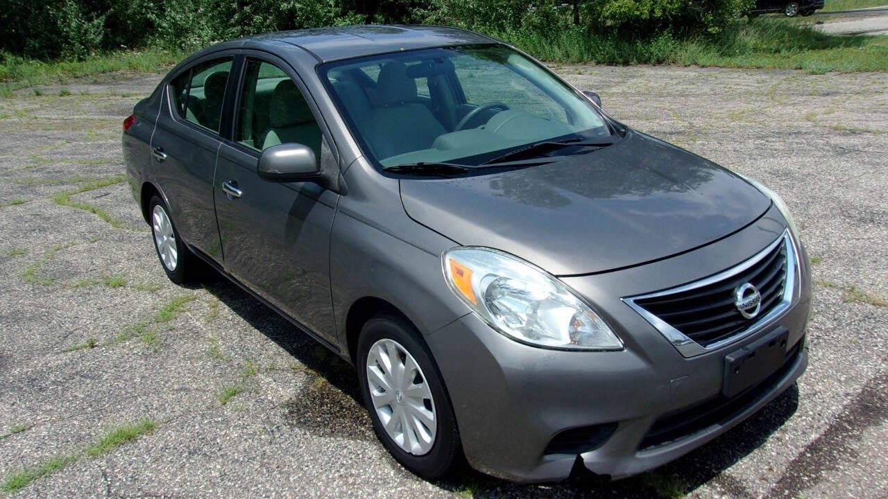 2013 NISSAN Versa