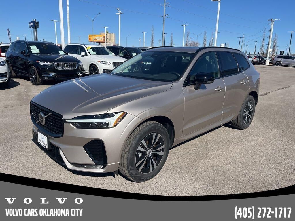 2025 VOLVO XC60
