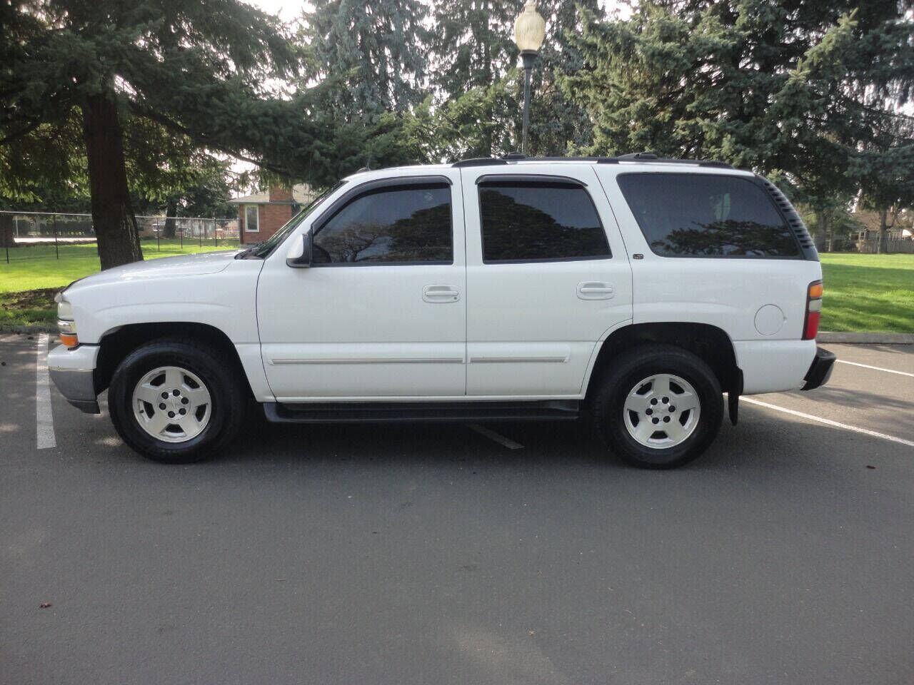 2004 CHEVROLET Tahoe
