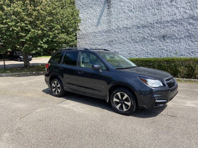 2018 SUBARU Forester