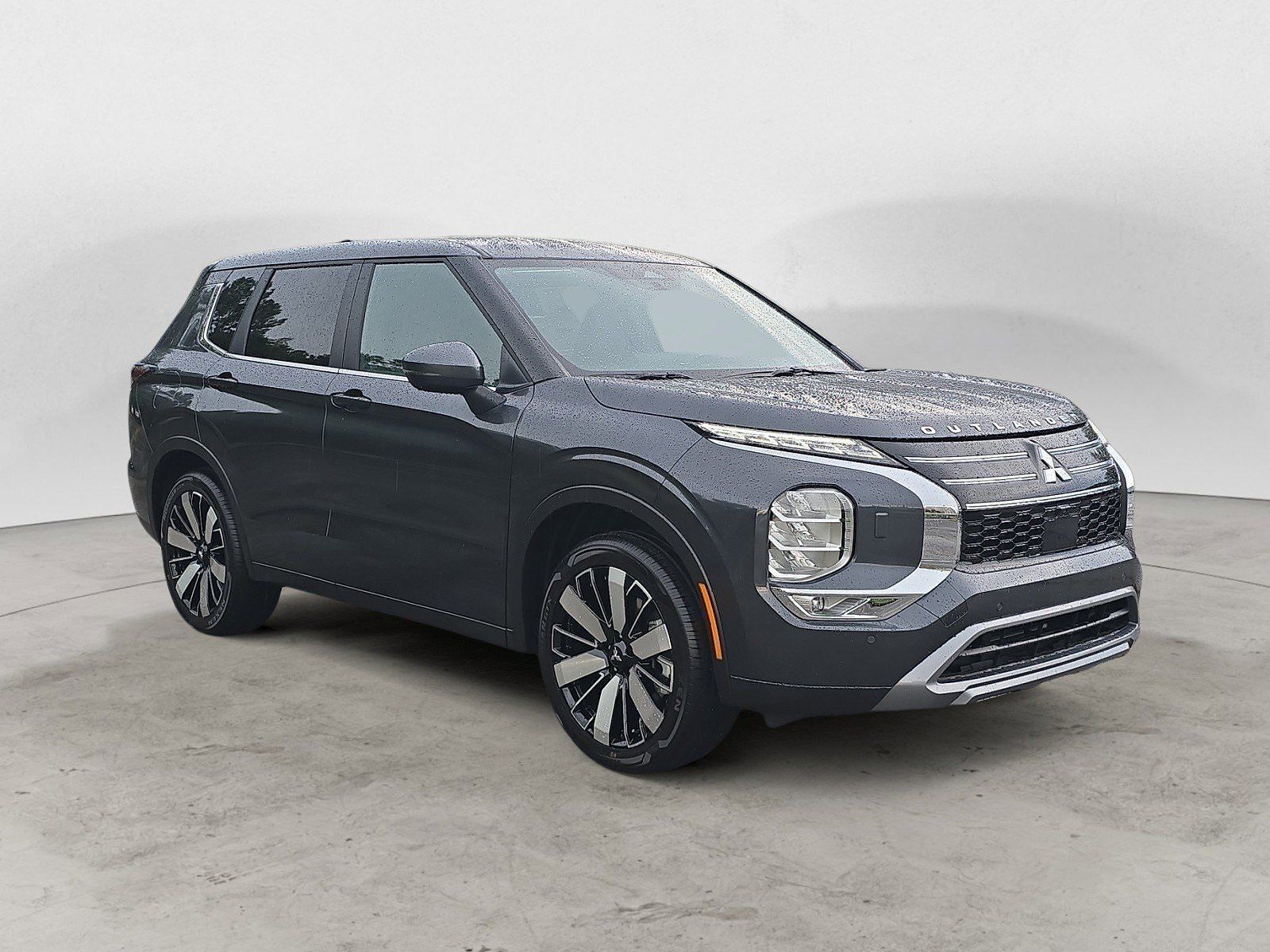 2025 MITSUBISHI Outlander