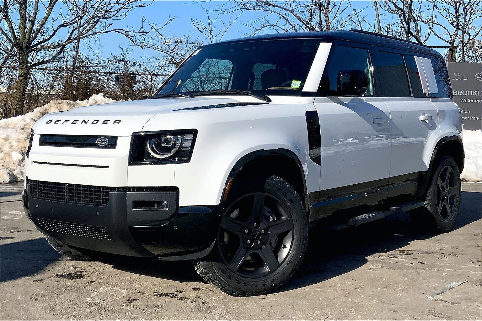 2026 LAND ROVER Defender