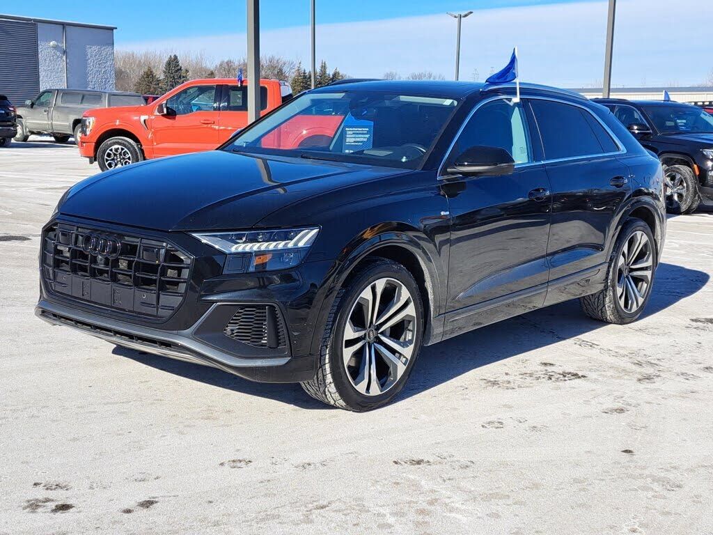 2022 Audi Q8