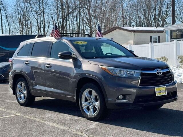 2016 TOYOTA Highlander