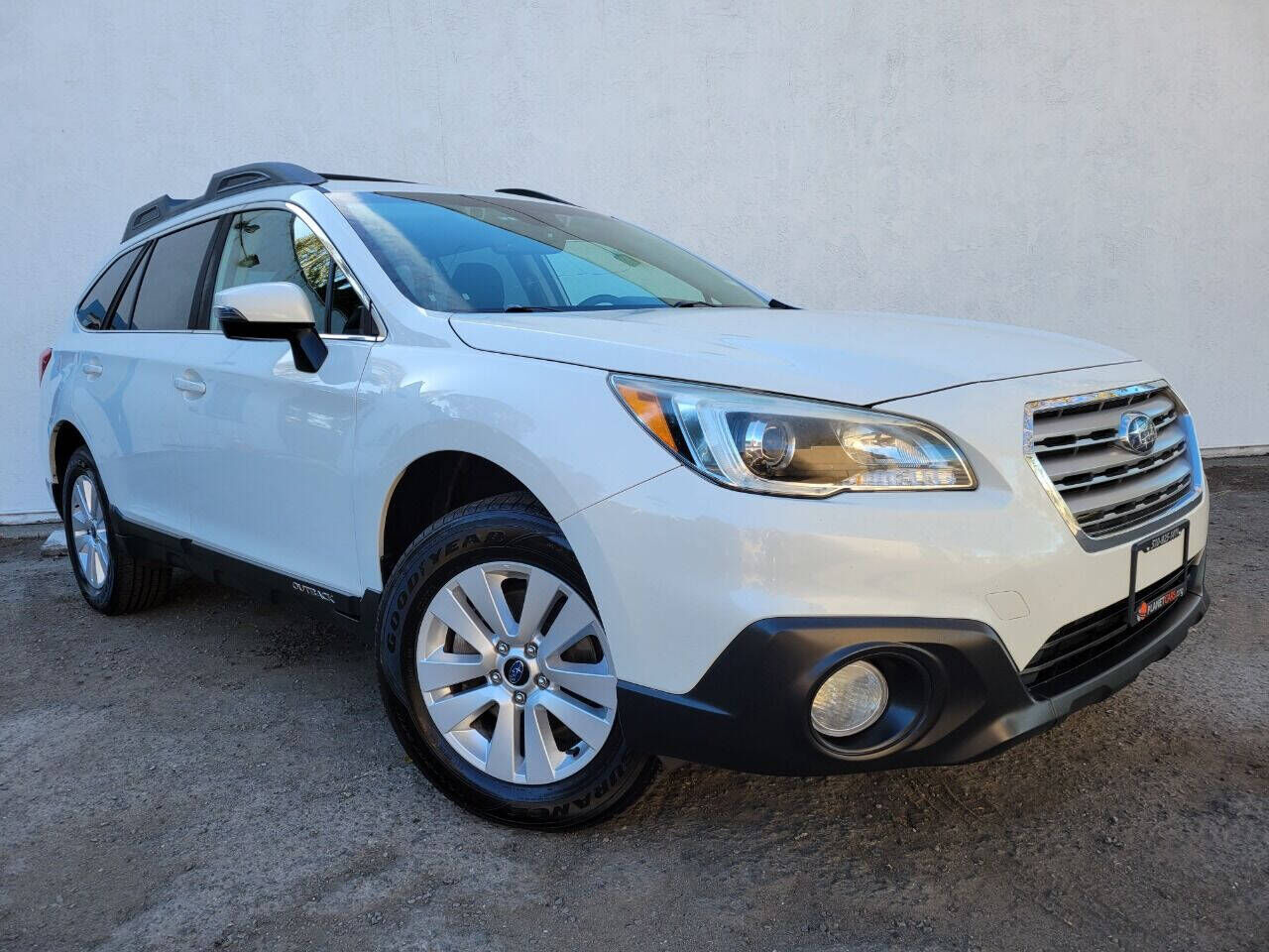 2017 SUBARU Outback