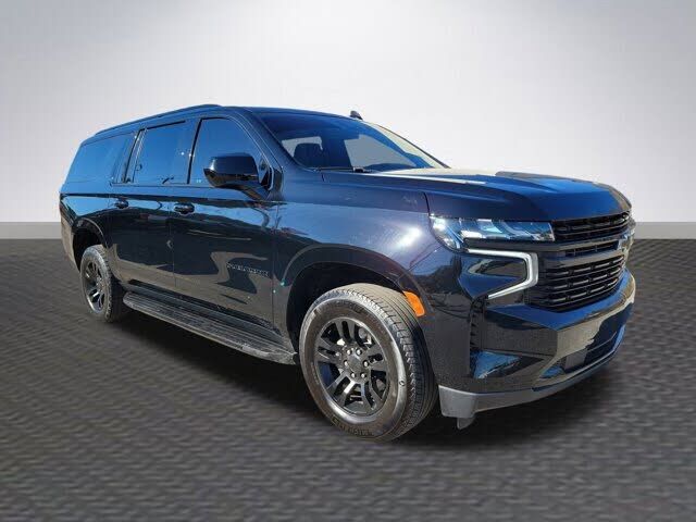 2023 CHEVROLET Suburban