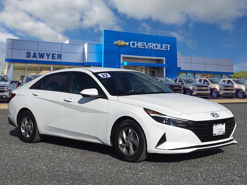 2022 HYUNDAI Elantra