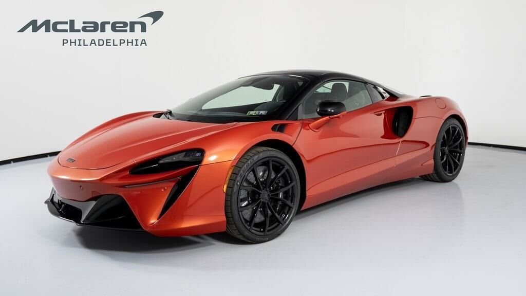 2025 MCLAREN ARTURA