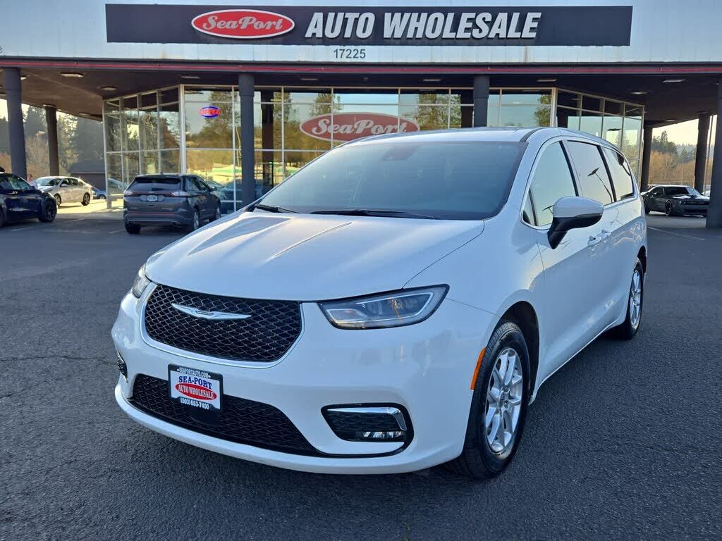 2023 CHRYSLER Pacifica