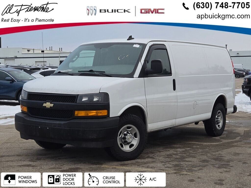 2022 CHEVROLET Express