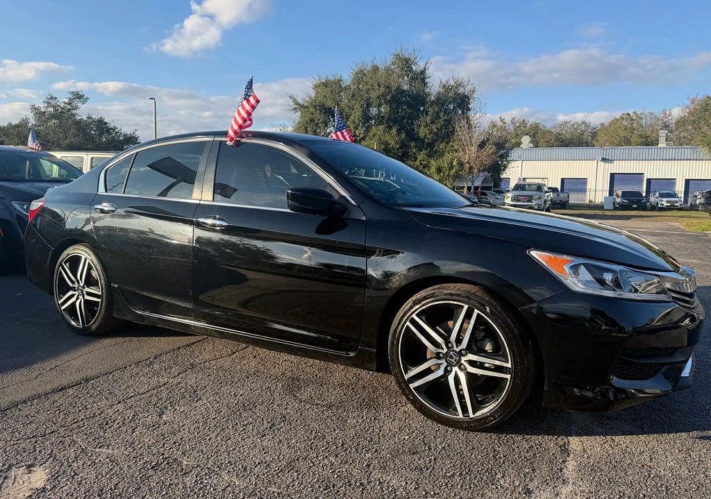 2017 HONDA Accord