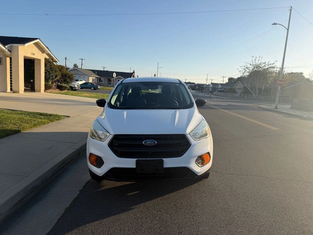 2017 FORD Escape